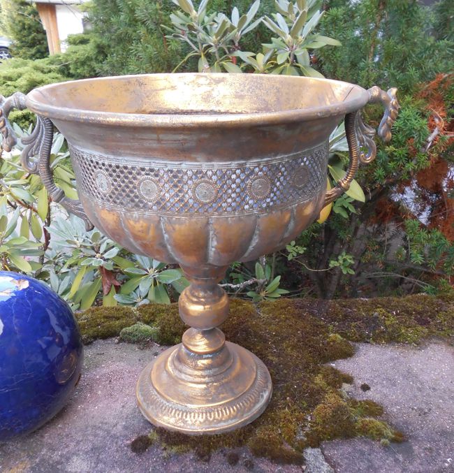 VK. Imposanter Übertopf Amphore Pflanztopf Vase Schale Eisen Silber-Antik inkl