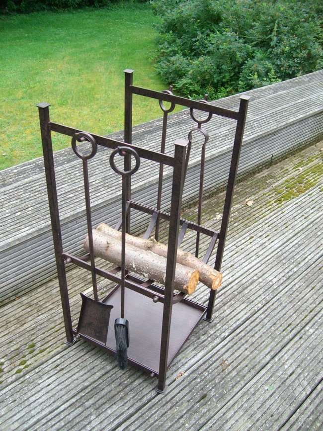 Kaminkomplettset, Holzständer Kaminholzregal Holzkorb Kaminbesteck inkl